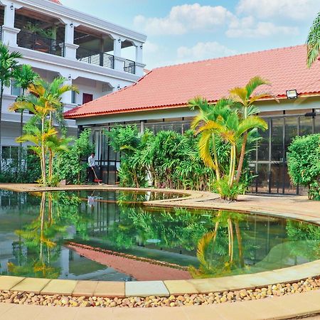Lucky Garden Boutique Otel Siem Reap Dış mekan fotoğraf